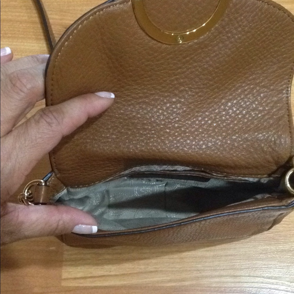 Michael Kors Fulton small crossbody bag - Picture 4 of 6